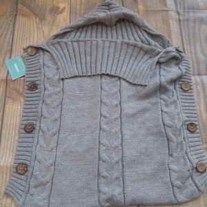 NWT wearable swaddle blanket